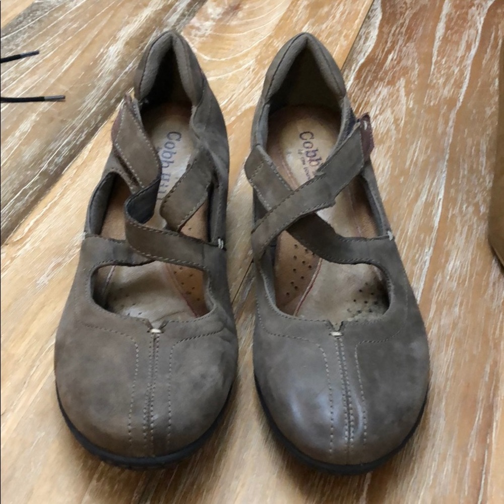 Cobb Hill Mary Jane made by New bAlance size 9m